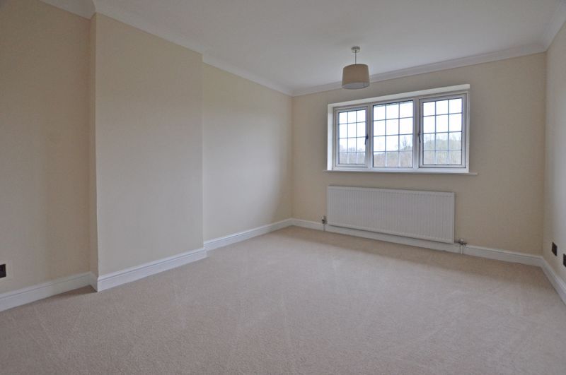 Additional image 10 of 3 bed semi-detached house to rentSemi-Detached House, Pilton Vale, Newport NP20