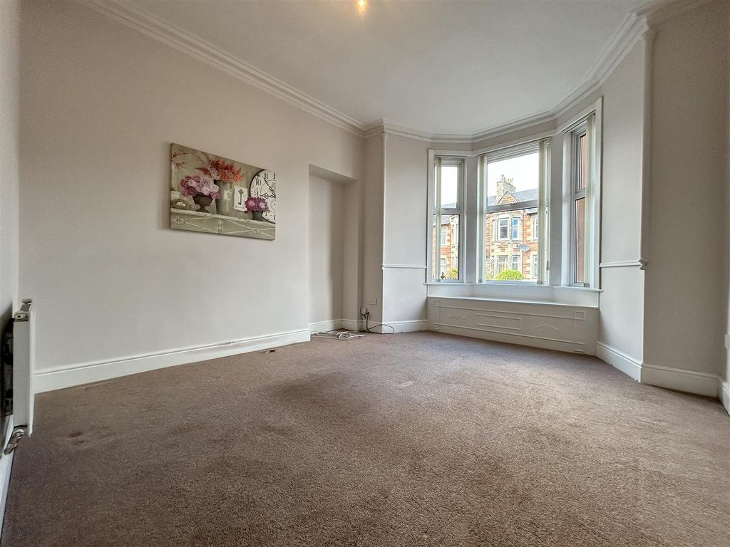 2 bed flat to rentNeedless Road, Perth PH2 photo 4
