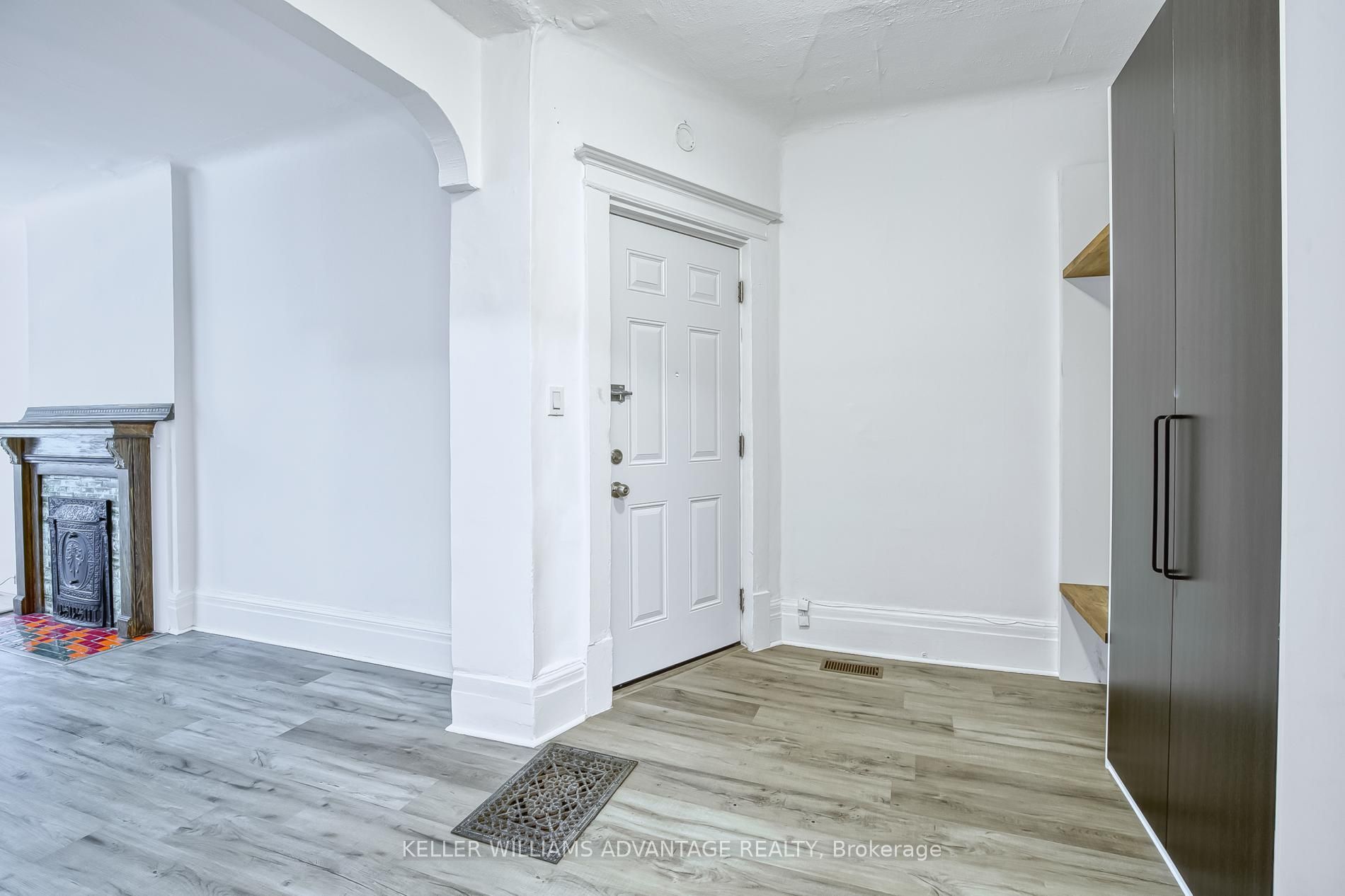 Additional image 4 of 254A Carlton Street, Toronto, ON, M5A 2L4