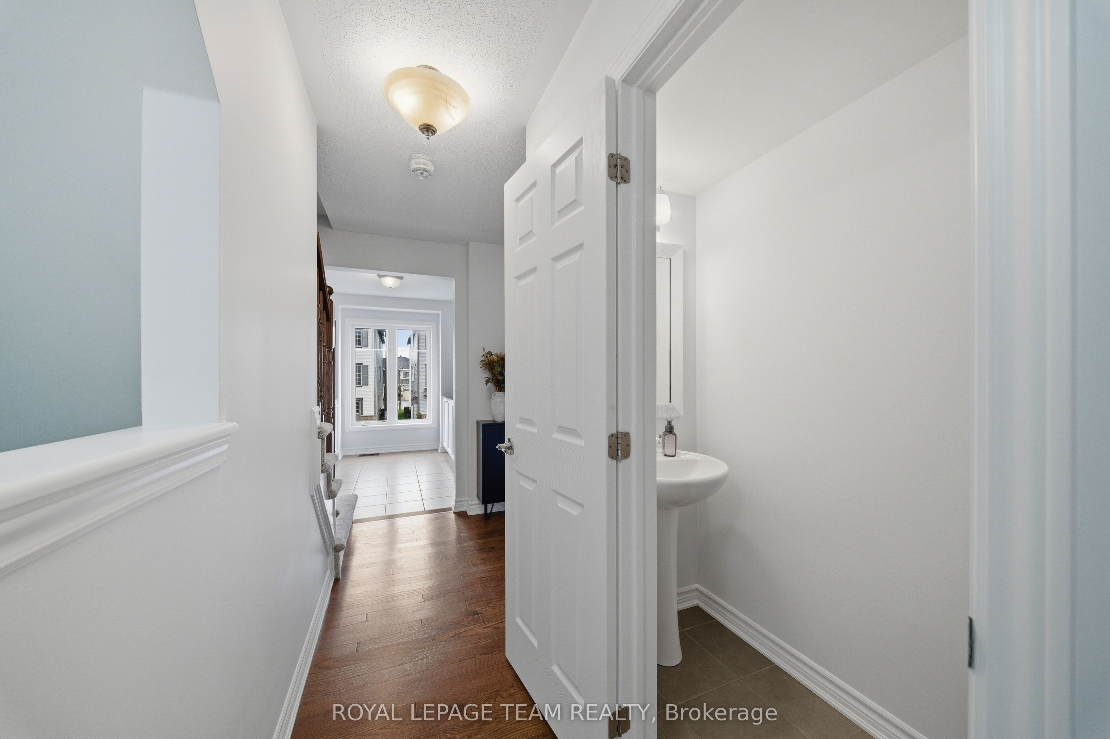Additional image 3 of 599 Foxlight Circle, Ottawa, ON, K2M 0L9
