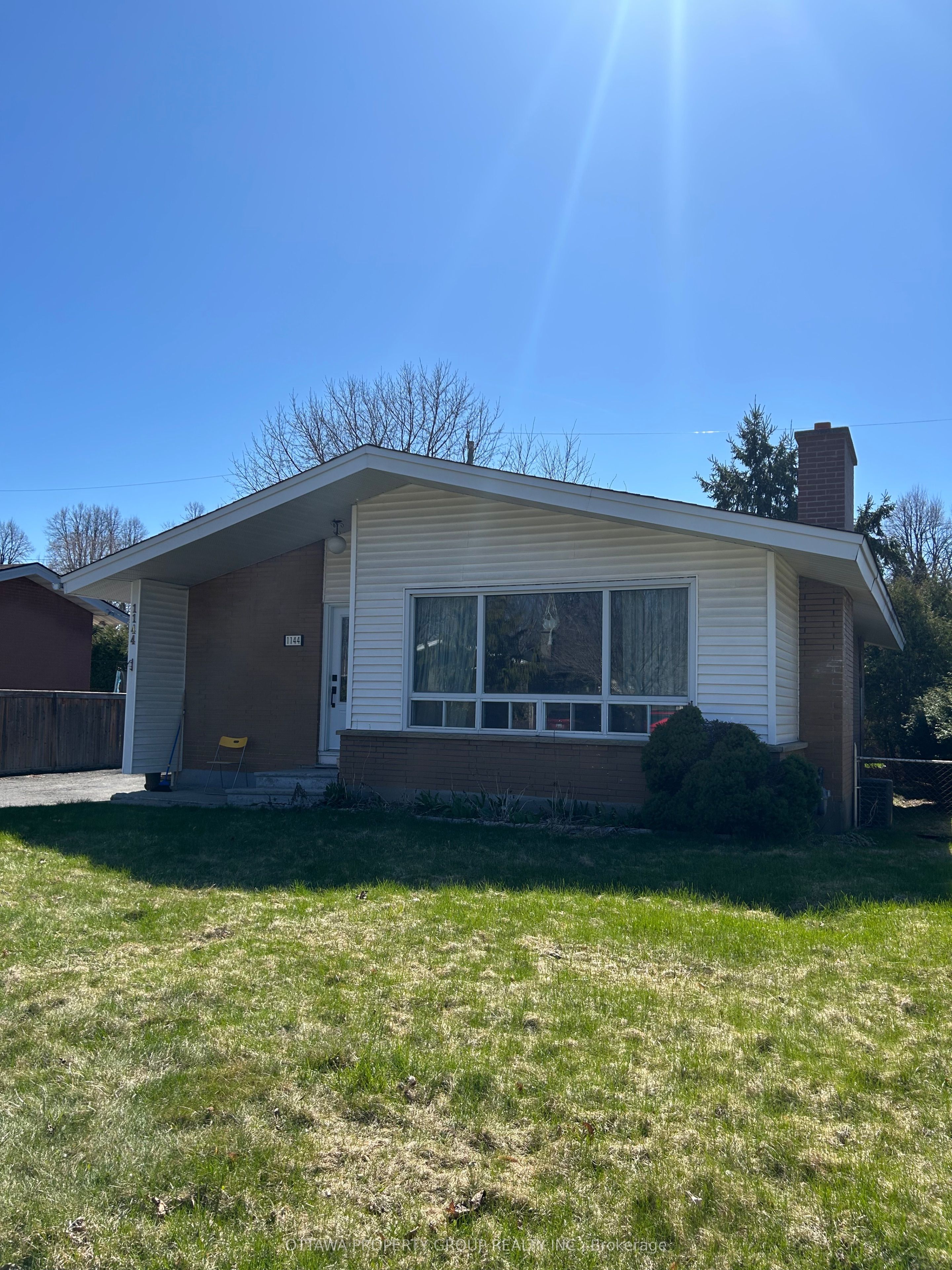 1144 Parkway Drive, Ottawa, ON, K2C 2W2