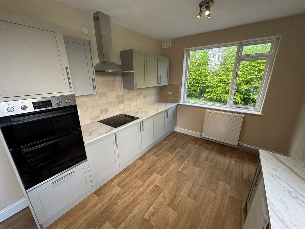 Additional image 4 of 4 bed detached house to rentDrewton, South Cave HU15