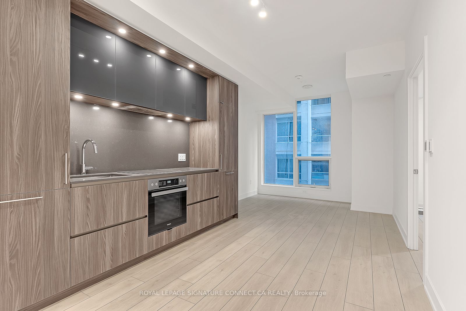 Additional image 3 of 405-15 Mercer Street, Toronto, ON, M5V 1H2
