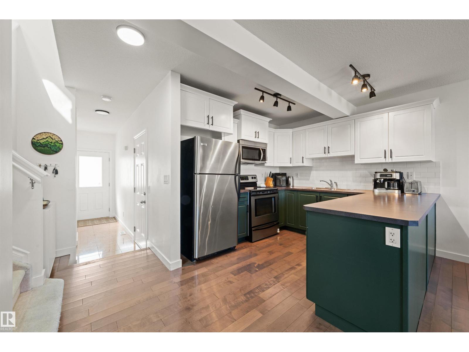21324 46 Avenue NW, Edmonton, AB, T6M0H1