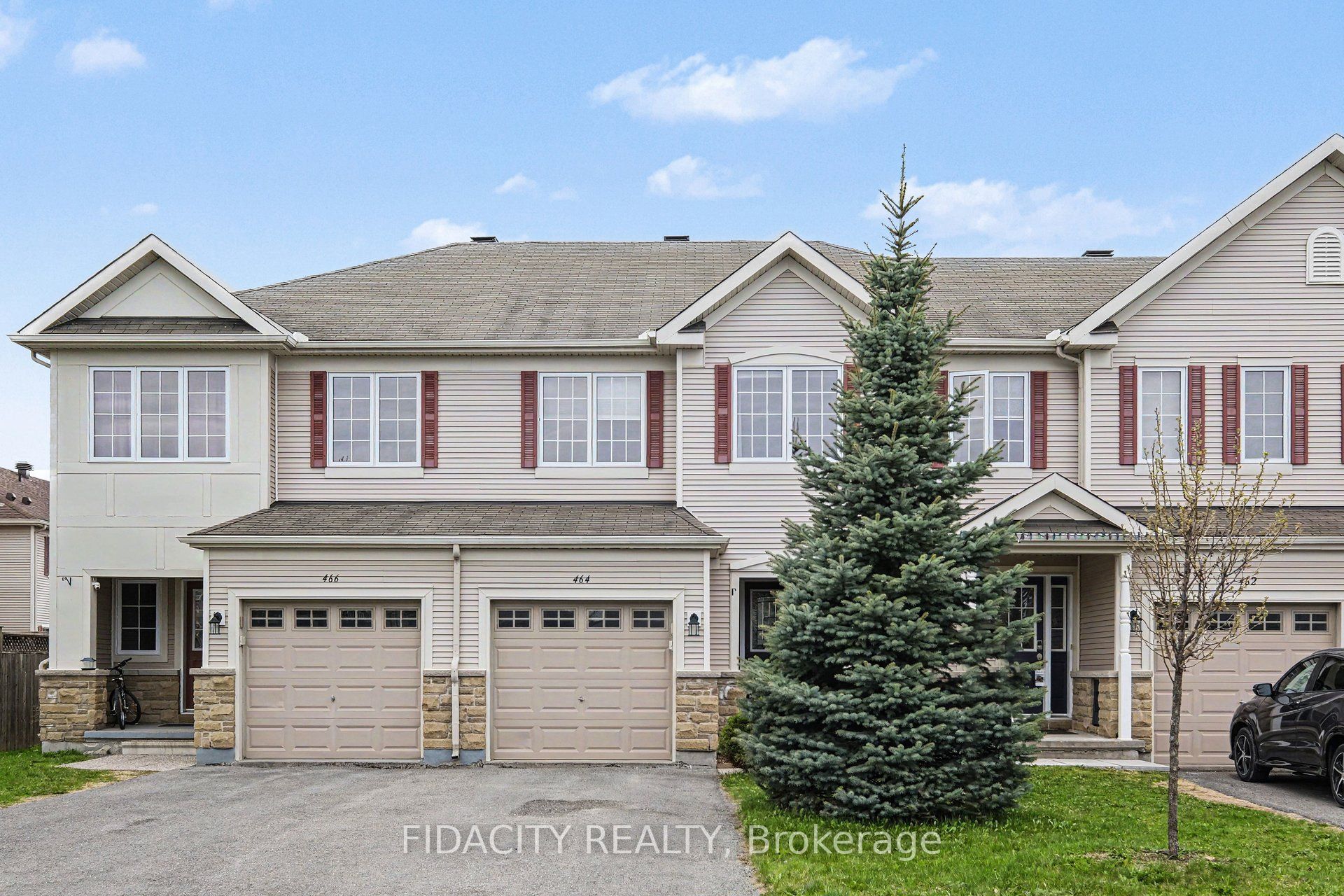 464 Templeford Avenue, Ottawa, ON, K2M 0B8