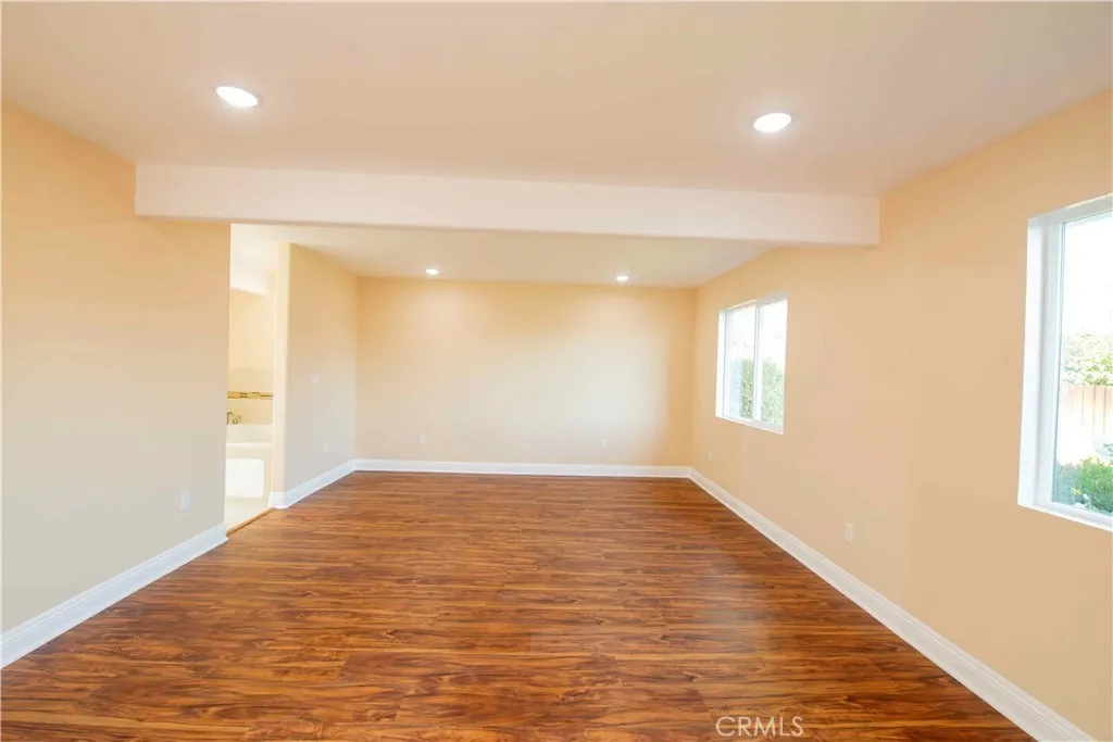 Additional image 27 of 22336 Saticoy St, Canoga Park, CA 91303
