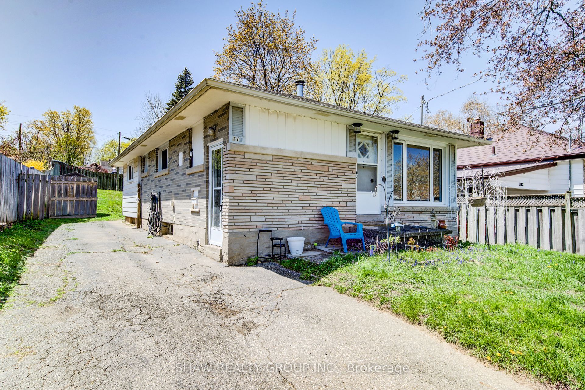 216 Hungerford Road, Cambridge, ON, N3C 2R4