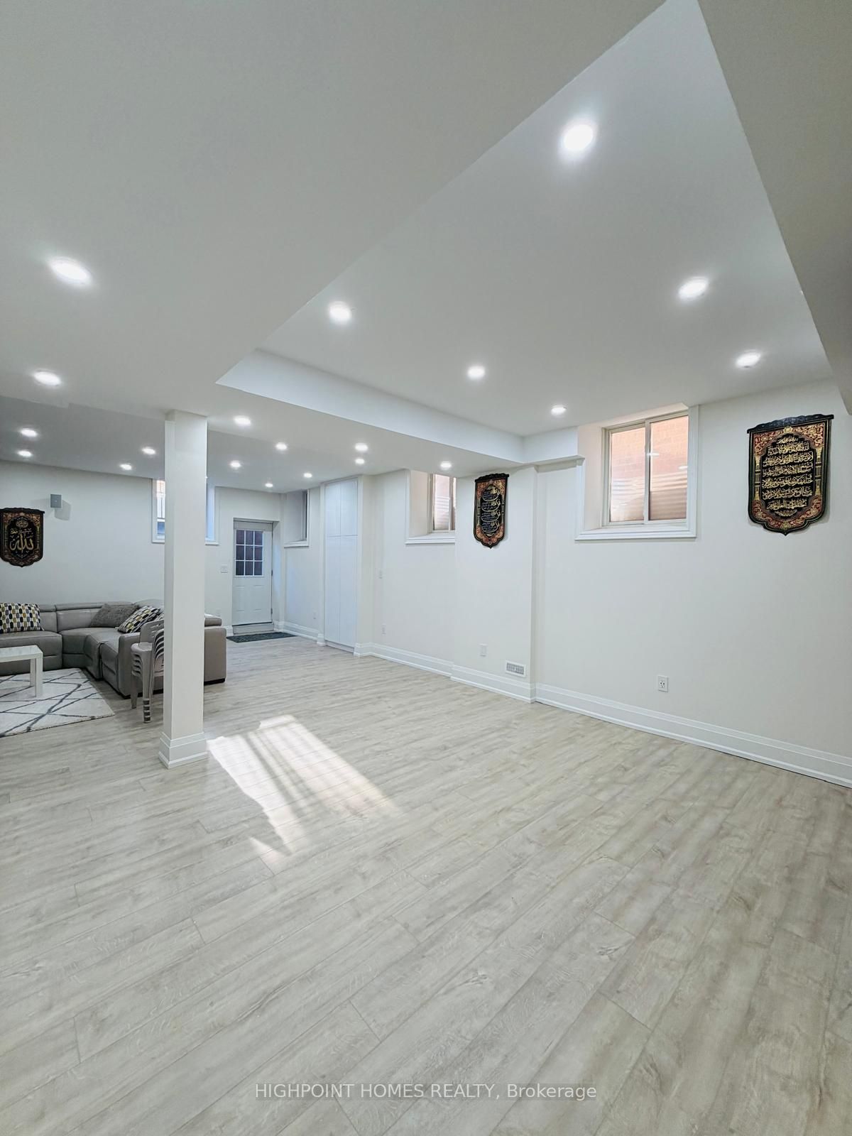 24 Charing Cross Gate, Oakville, ON, L6H 0V7 photo 3