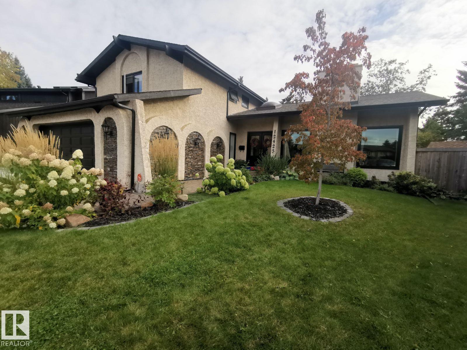 12423 28a Avenue NW, Edmonton, AB, T6J4L5