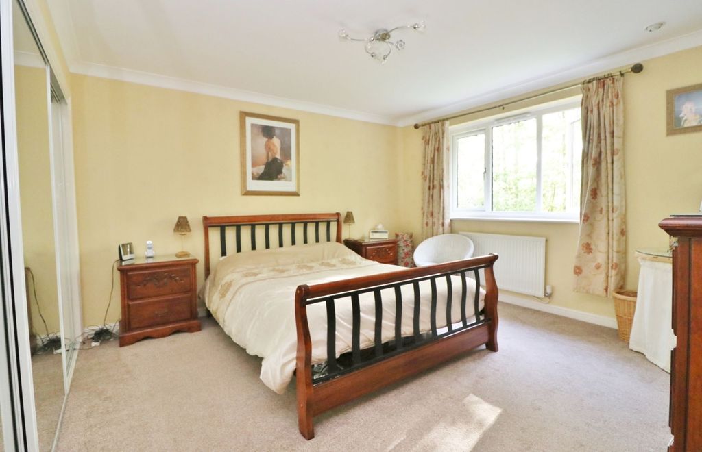 Additional image 11 of 6 bed detached house for saleBritannia Gardens, Hedge End SO30
