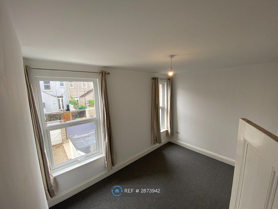 Additional image 3 of 2 bed terraced house to rentLydford Park Road, Plymouth PL3