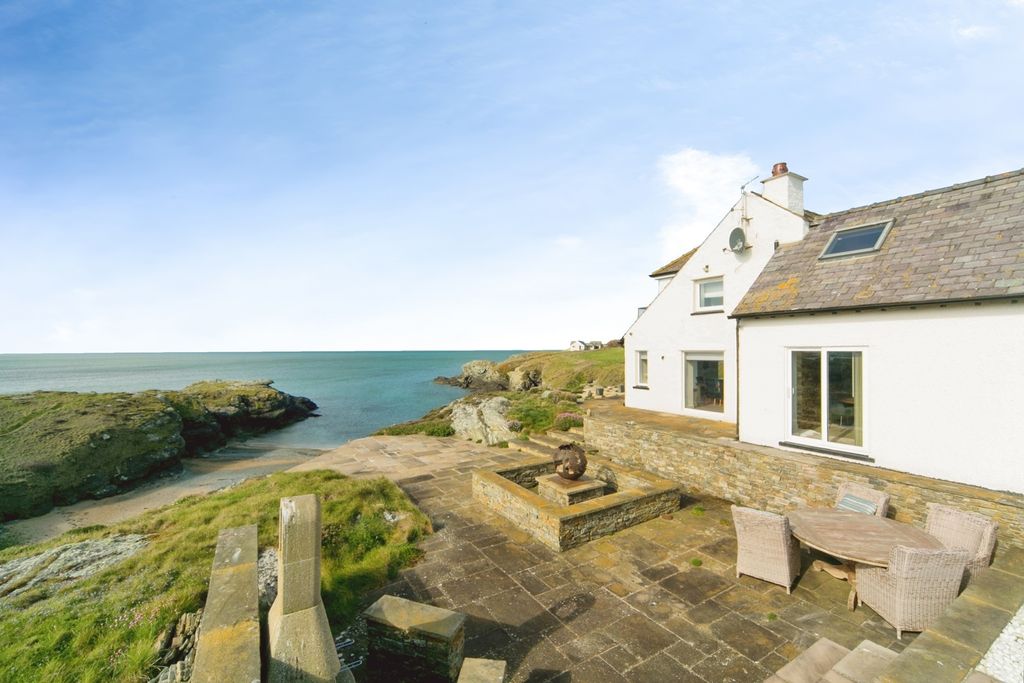 Additional image 6 of 4 bed detached house for saleLon Isallt, Trearddur Bay, Holyhead, Isle Of Anglesey LL65