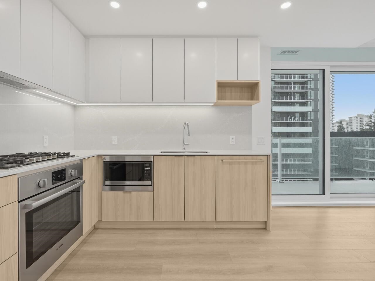 Additional image 2 of 501-6087 Wilson Avenue, Burnaby, BC, V5H 0M1