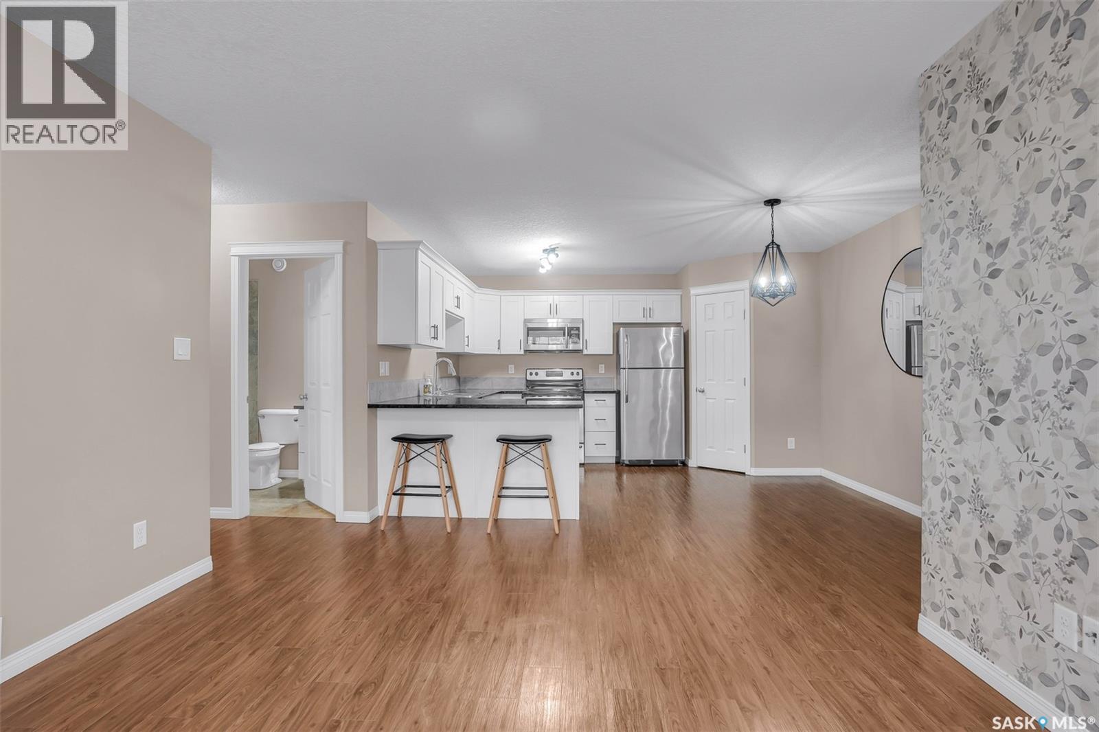 Additional image 5 of 128-125 Willis Crescent, Saskatoon, SK, S7T0T1