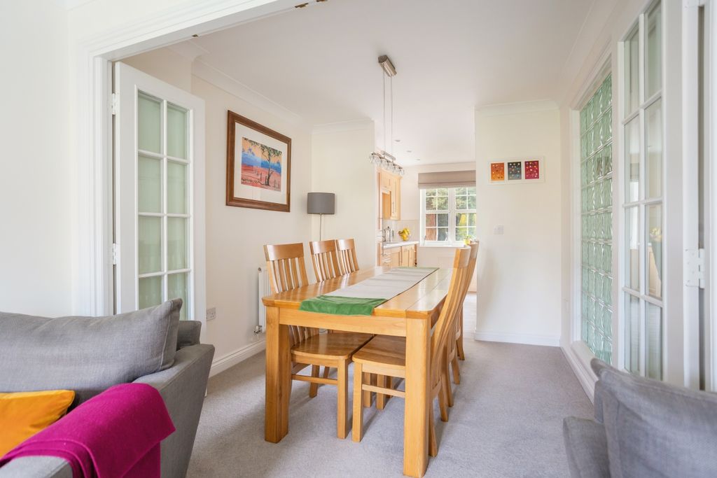 Additional image 4 of 4 bed end terrace house to rentOld College Road, Newbury RG14