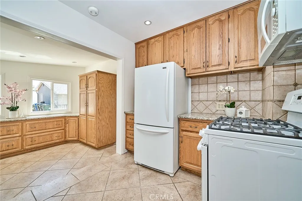 Additional image 17 of 1307 E Mcwood St, West Covina, CA 91790
