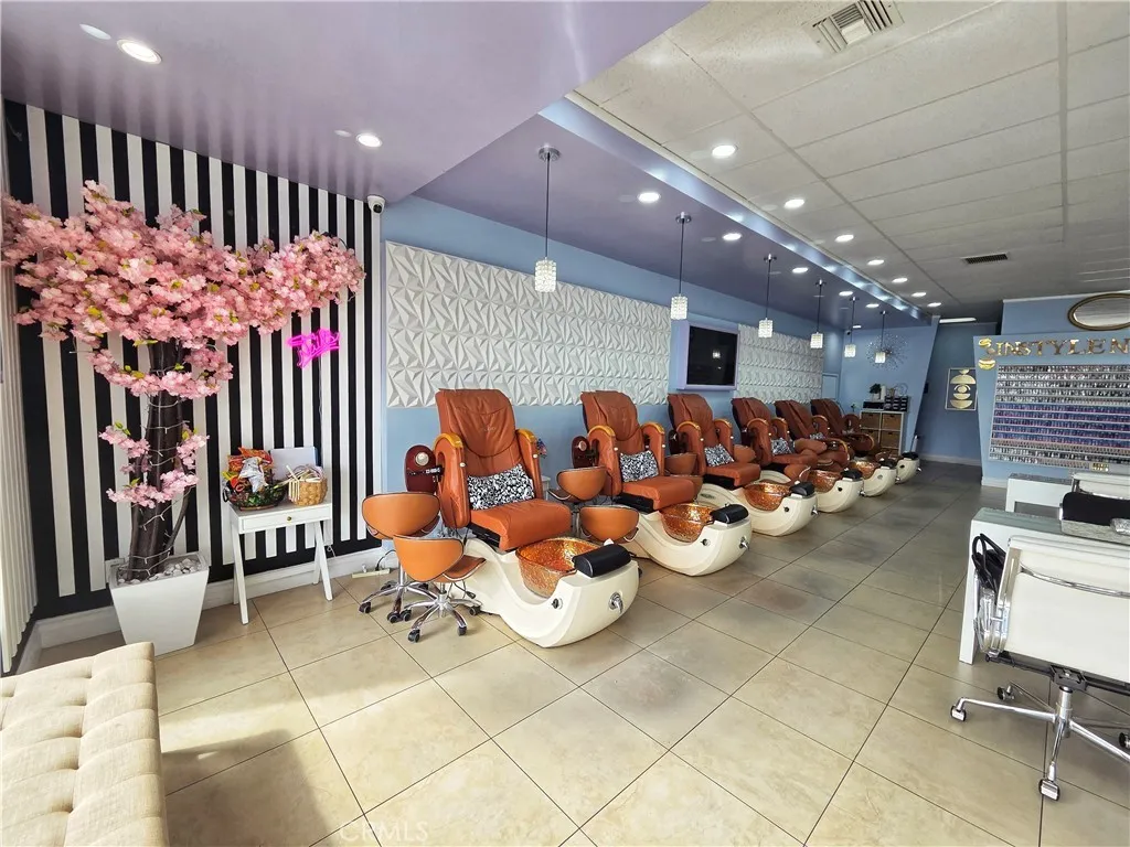 Additional image 4 of 2446 W Whittier Boulevard, La Habra, CA 90631