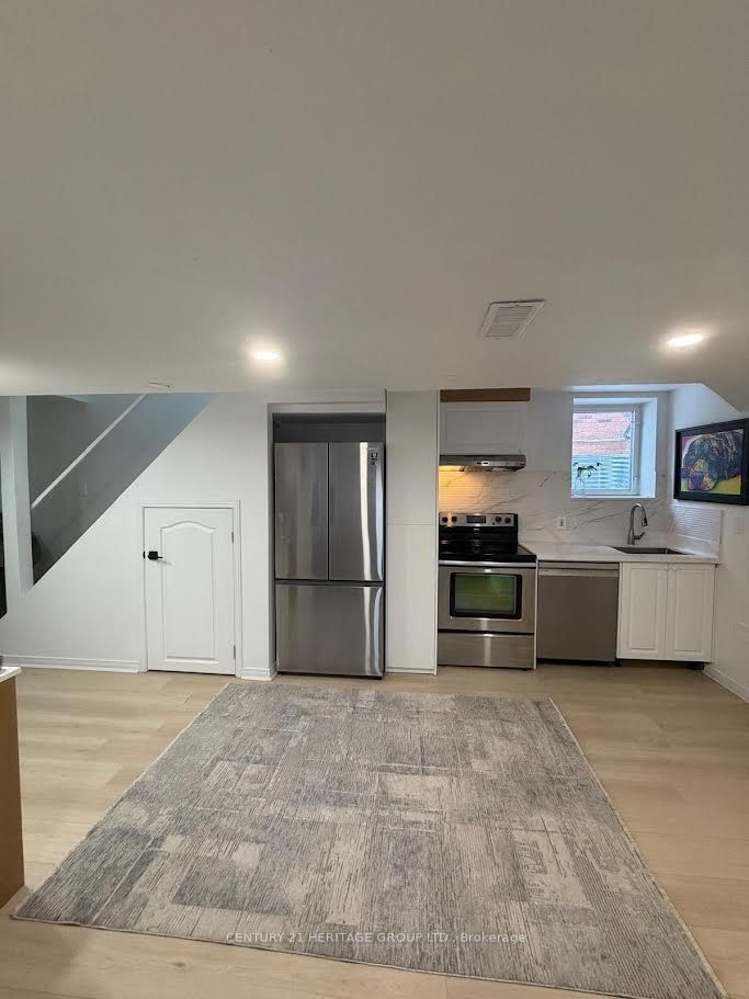 Lower-51 Rocksprings Avenue, Richmond Hill, ON, L4S 1P8