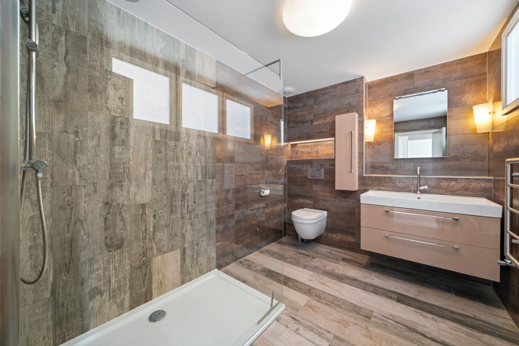Additional image 11 of 5 bed property for saleFriary Island, Staines, Surrey TW19, United Kingdom