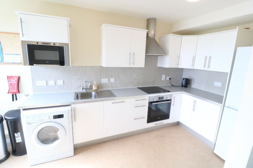 Additional image 2 of 2 bed flat to rentEmpire Terrace, Douglas IM2