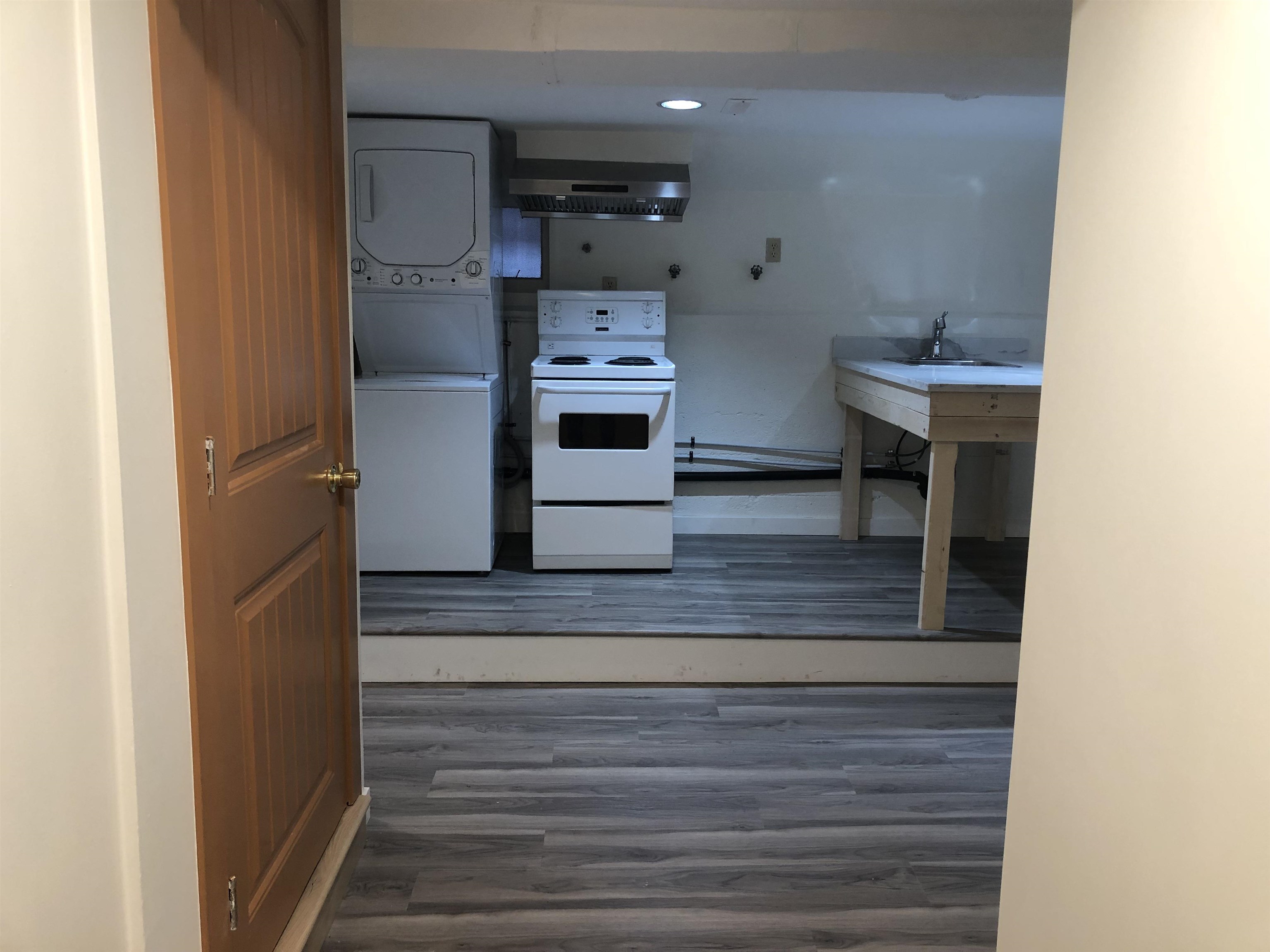 Additional image 2 of 1-4136 Gilpin Crescent, Burnaby, BC, V5G 2K2