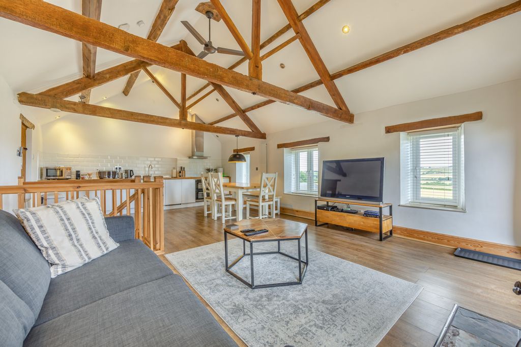 Additional image 12 of 5 bed country house to rentChilson Hill, Oxfordshire OX7
