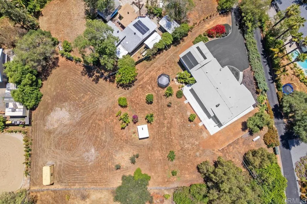 Additional image 39 of 2194 Foothill Drive, Vista, CA 92084
