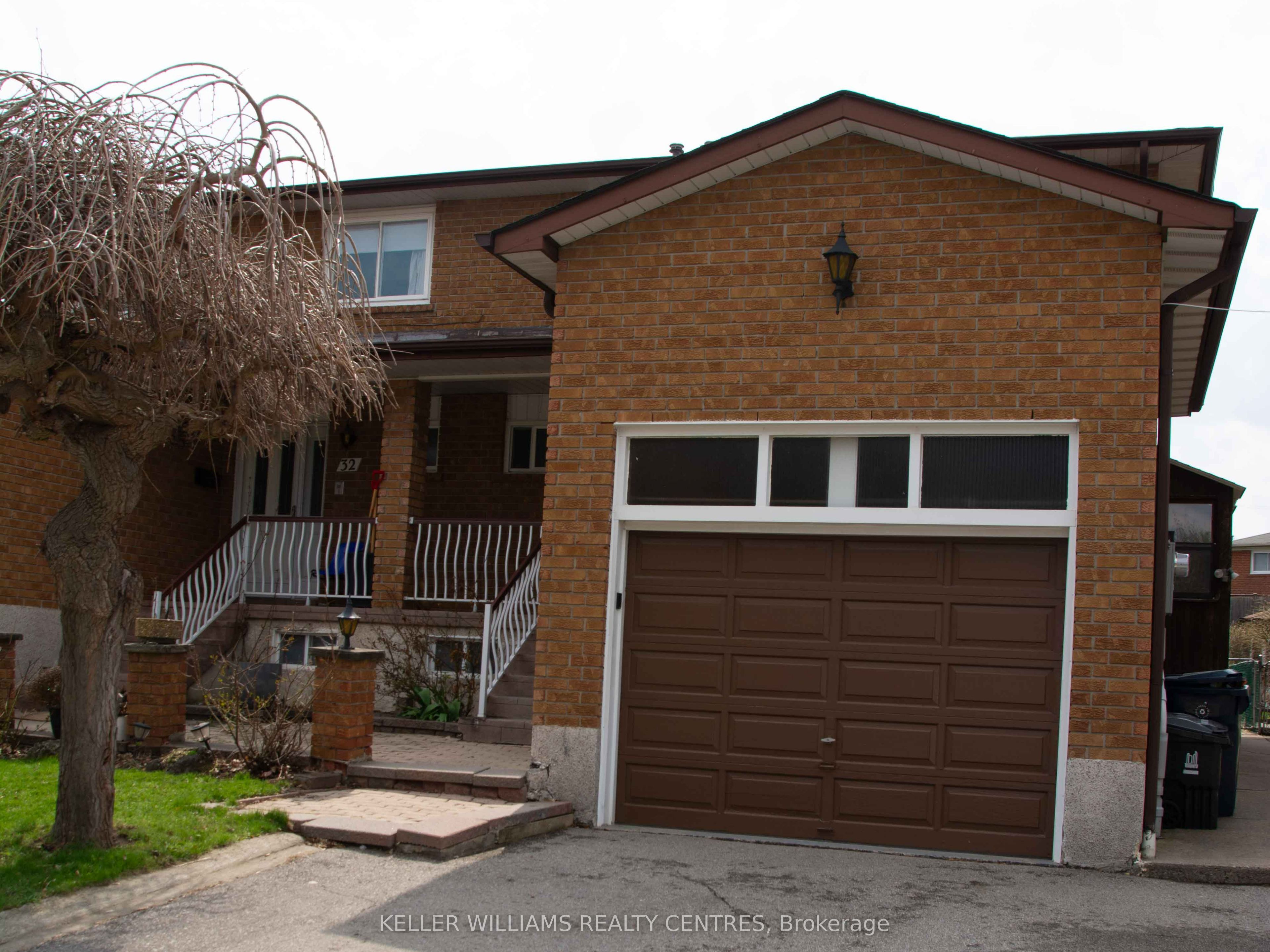 30 Clubhouse Court, Toronto, ON, M3L 2K5