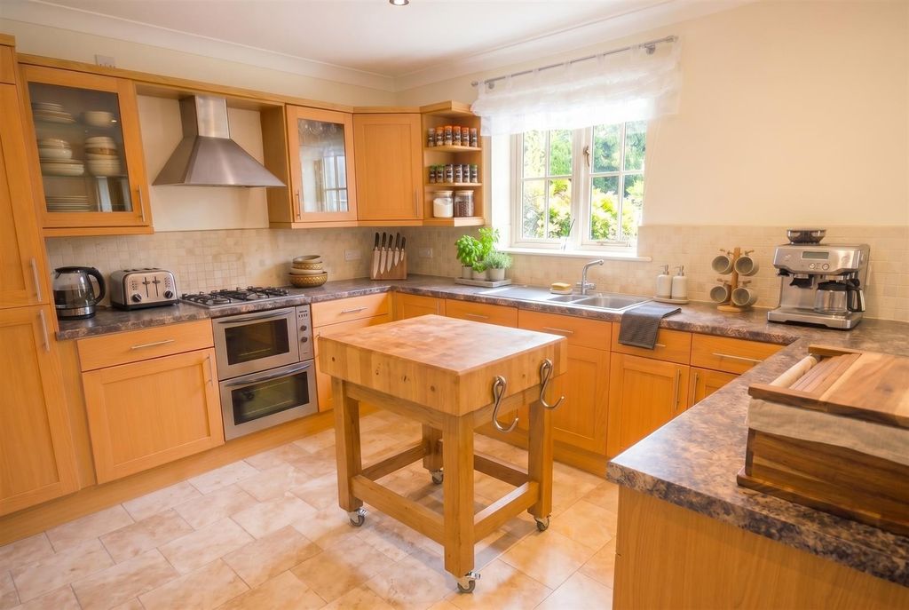 Additional image 4 of 5 bed property to rentRiseholme Road, Lincoln LN1