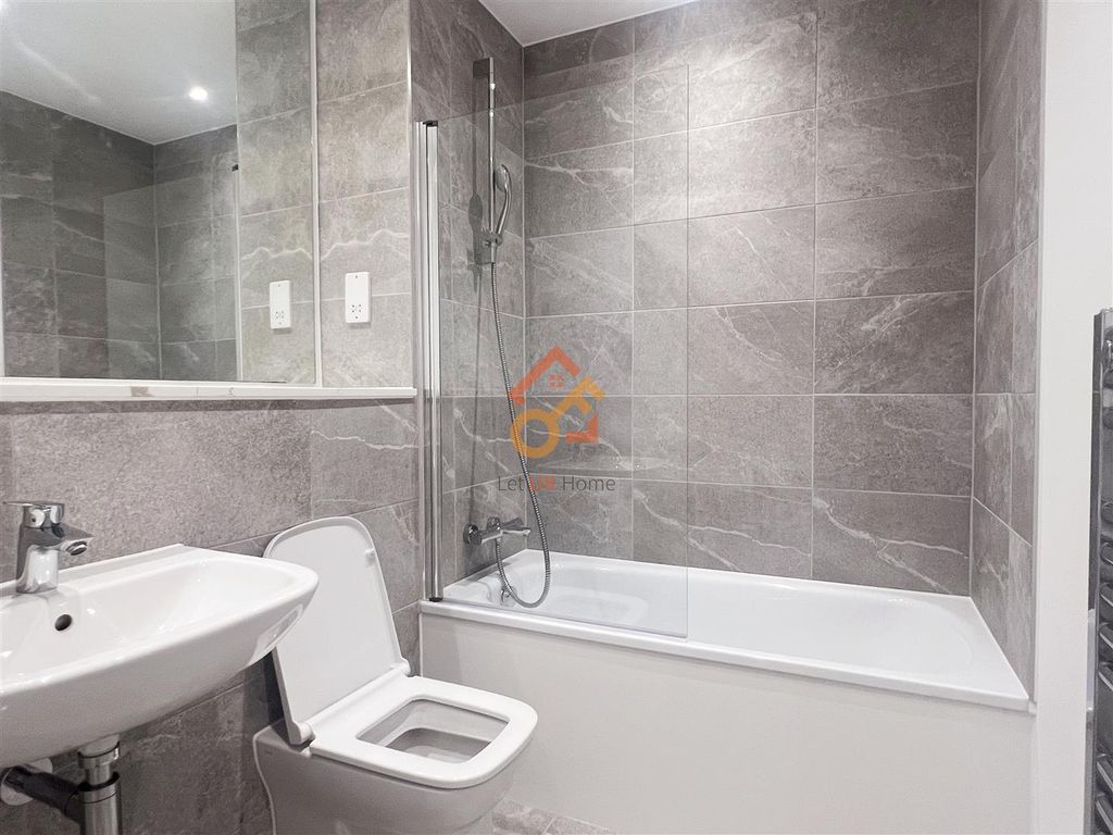 Additional image 14 of 2 bed flat to rentFifty5Ive, 55 Queen Street, Salford M3