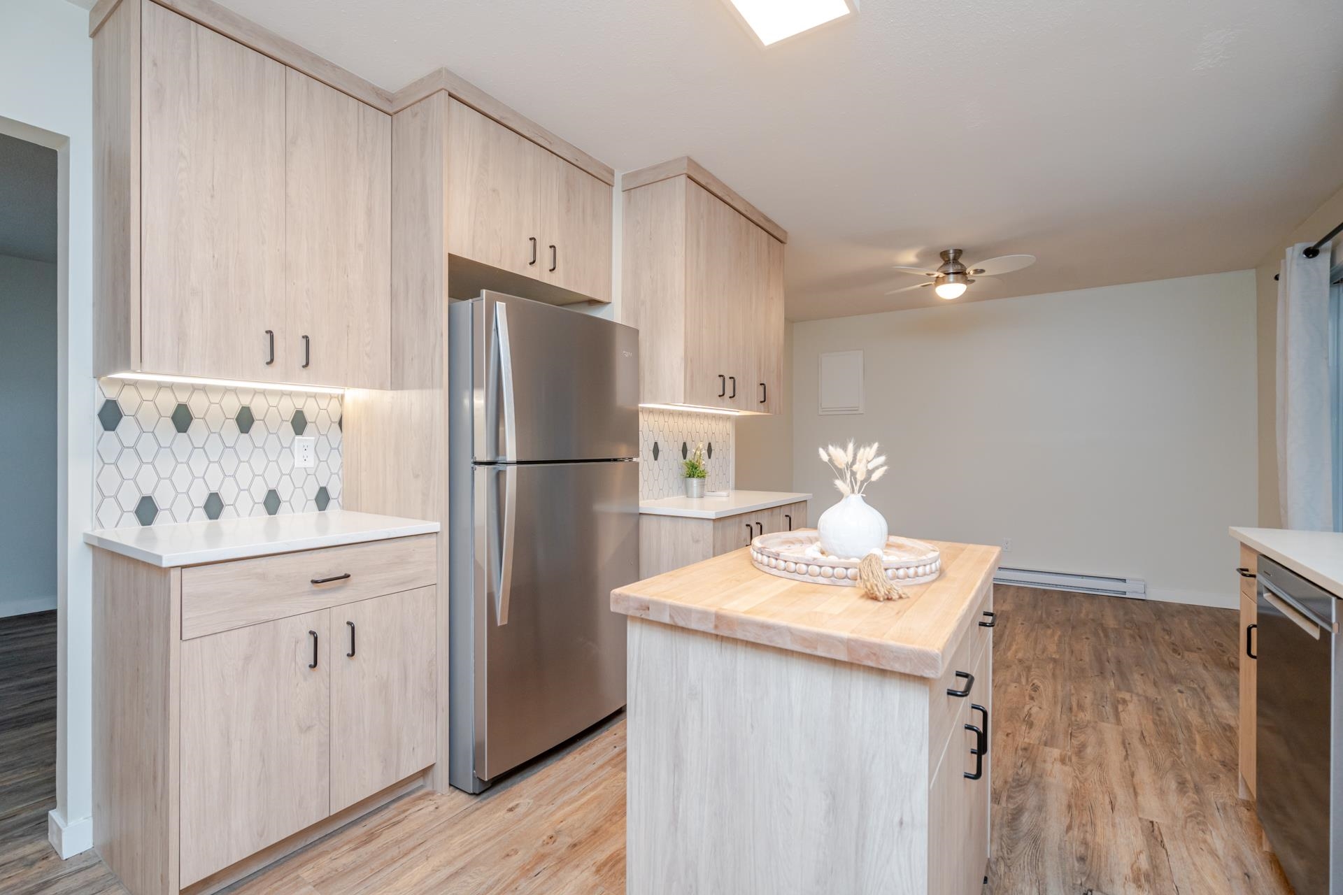Additional image 4 of 34843 Laburnum Avenue, Abbotsford, BC, V2S 5J3