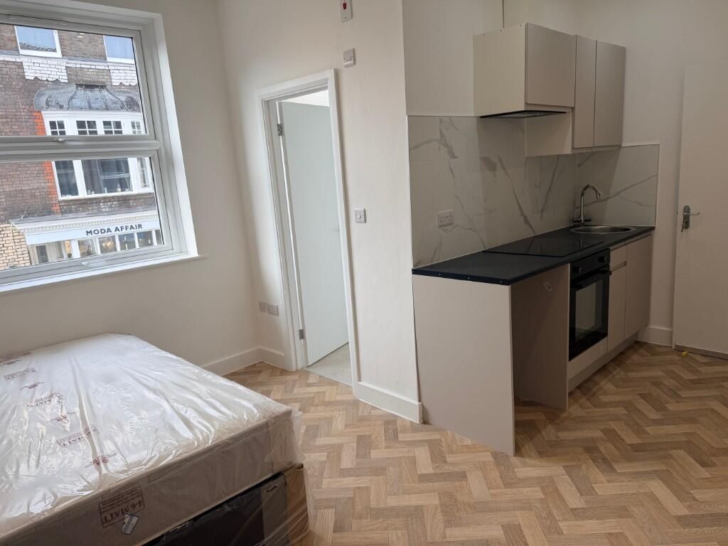 Additional image 2 of Studio to rent12 Studio Apartments, Cheapside, Luton LU1