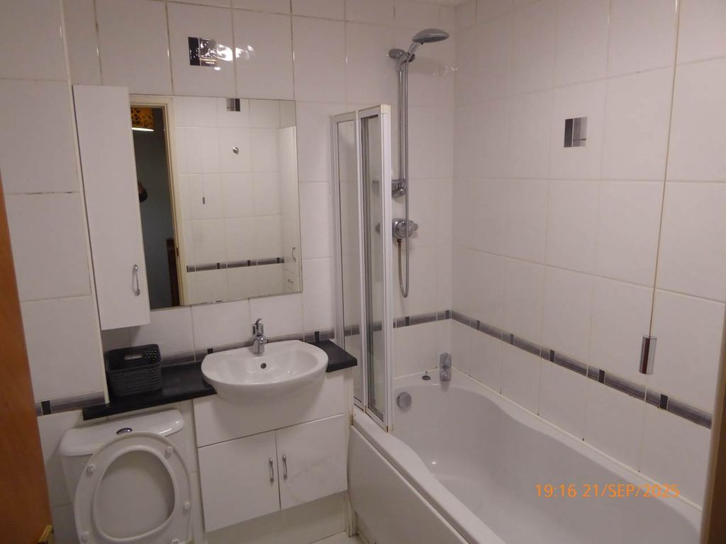Additional image 6 of 2 bed terraced house to rentJohnstown, Carmarthen SA31