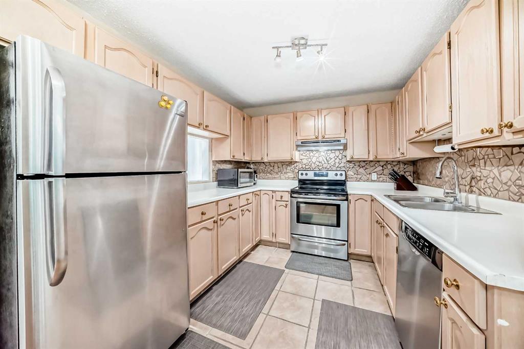 Additional image 2 of 15 Falshire Terrace NE, Calgary, AB, T3J3B1