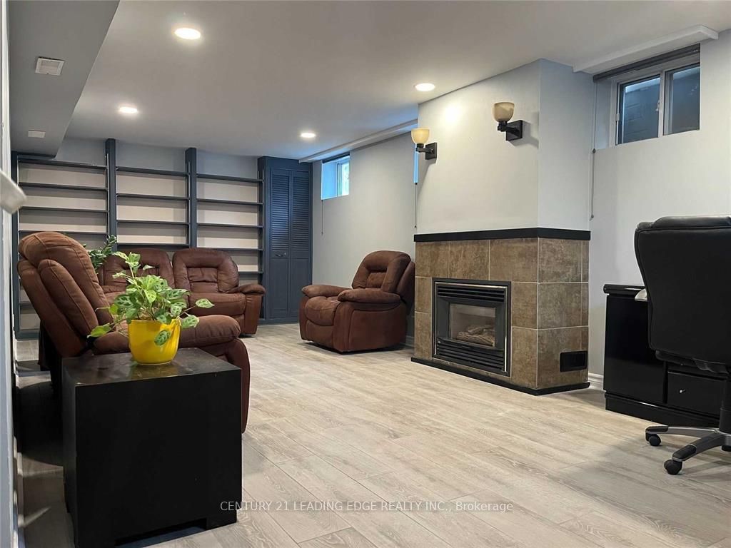 Additional image 2 of Bsmt-41 Roseglor Crescent, Toronto, ON, M1P 3T5