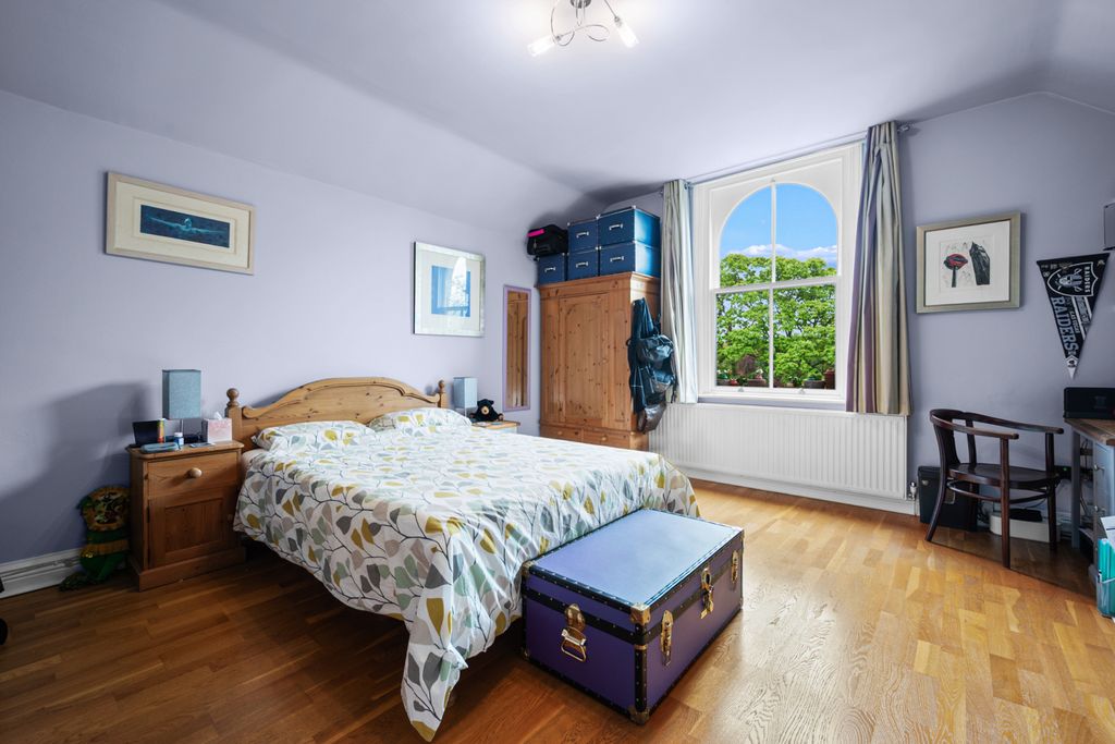 Additional image 4 of 2 bed flat for saleDaveylands, Wilmslow, Cheshire SK9