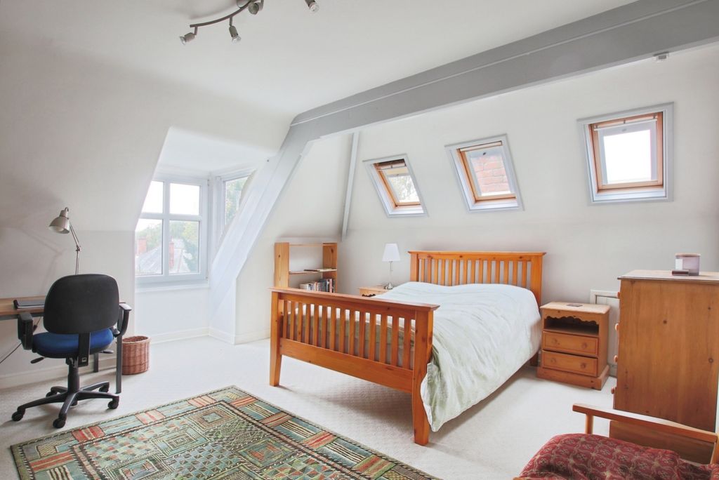 Additional image 11 of 6 bed semi-detached house for saleNewland Park, Hull HU5