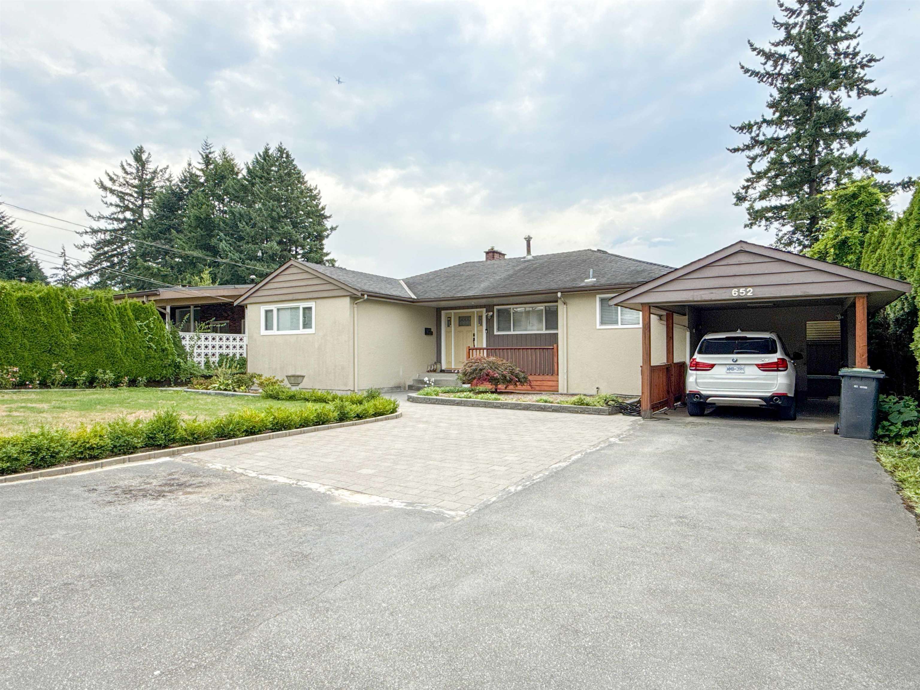652 Shaw Avenue, Coquitlam, BC, V3K 2R6