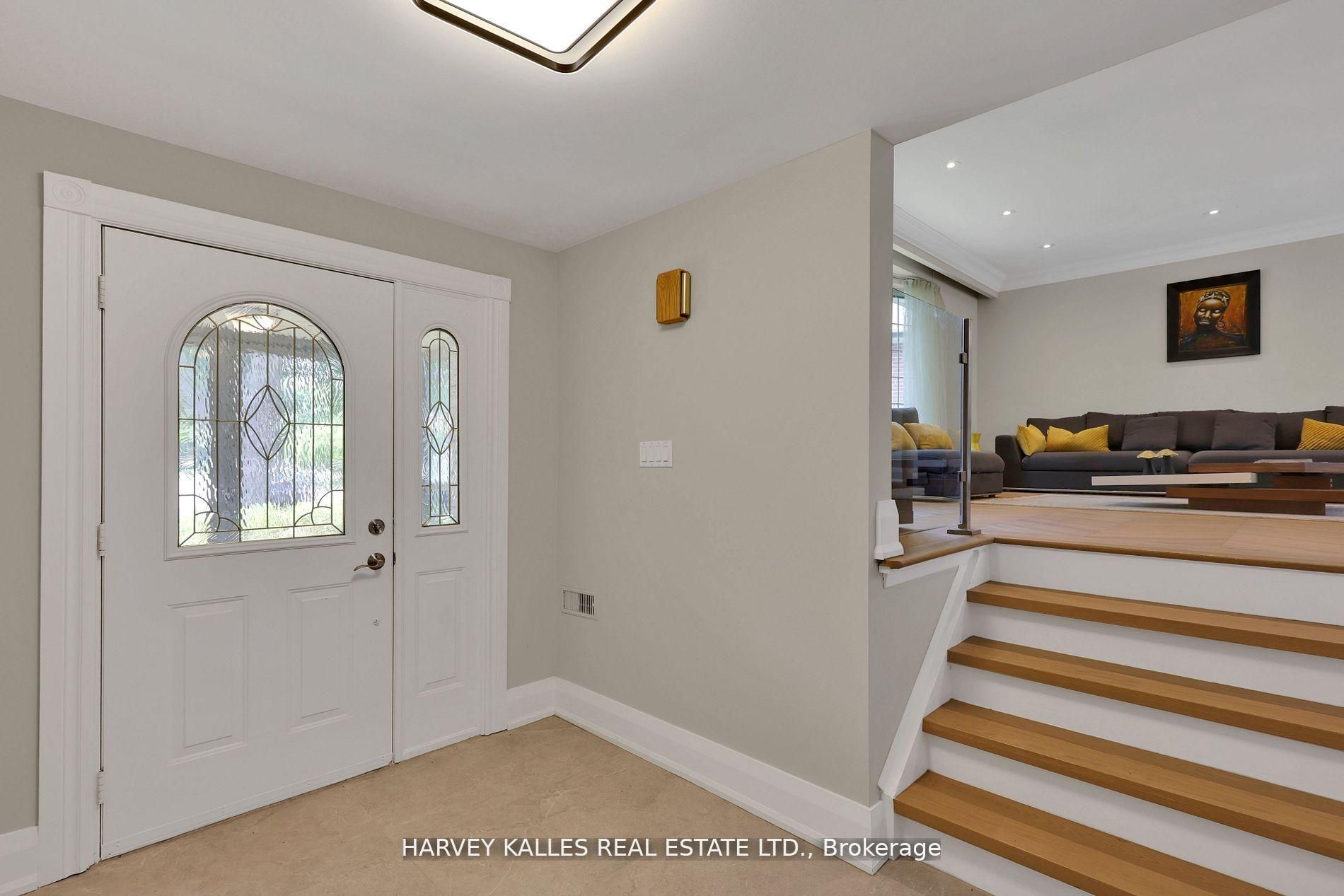 Additional image 3 of 16 Wedgeport Place, Toronto, ON, M2N 4B4