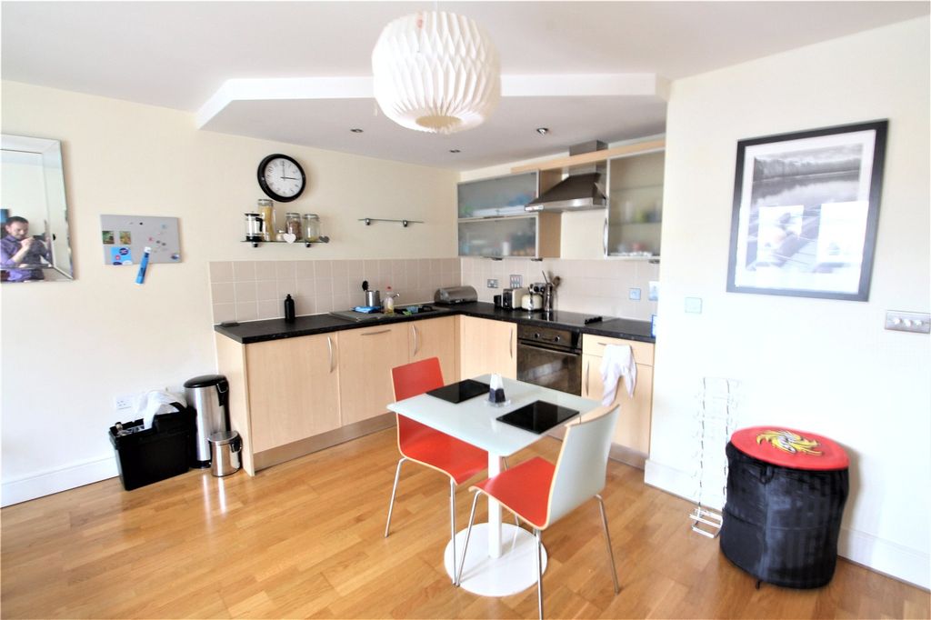 Additional image 7 of 1 bed flat to rentRoyal Parade, 2-7 Elmdale Road, Tyndalls Park, Bristol BS8