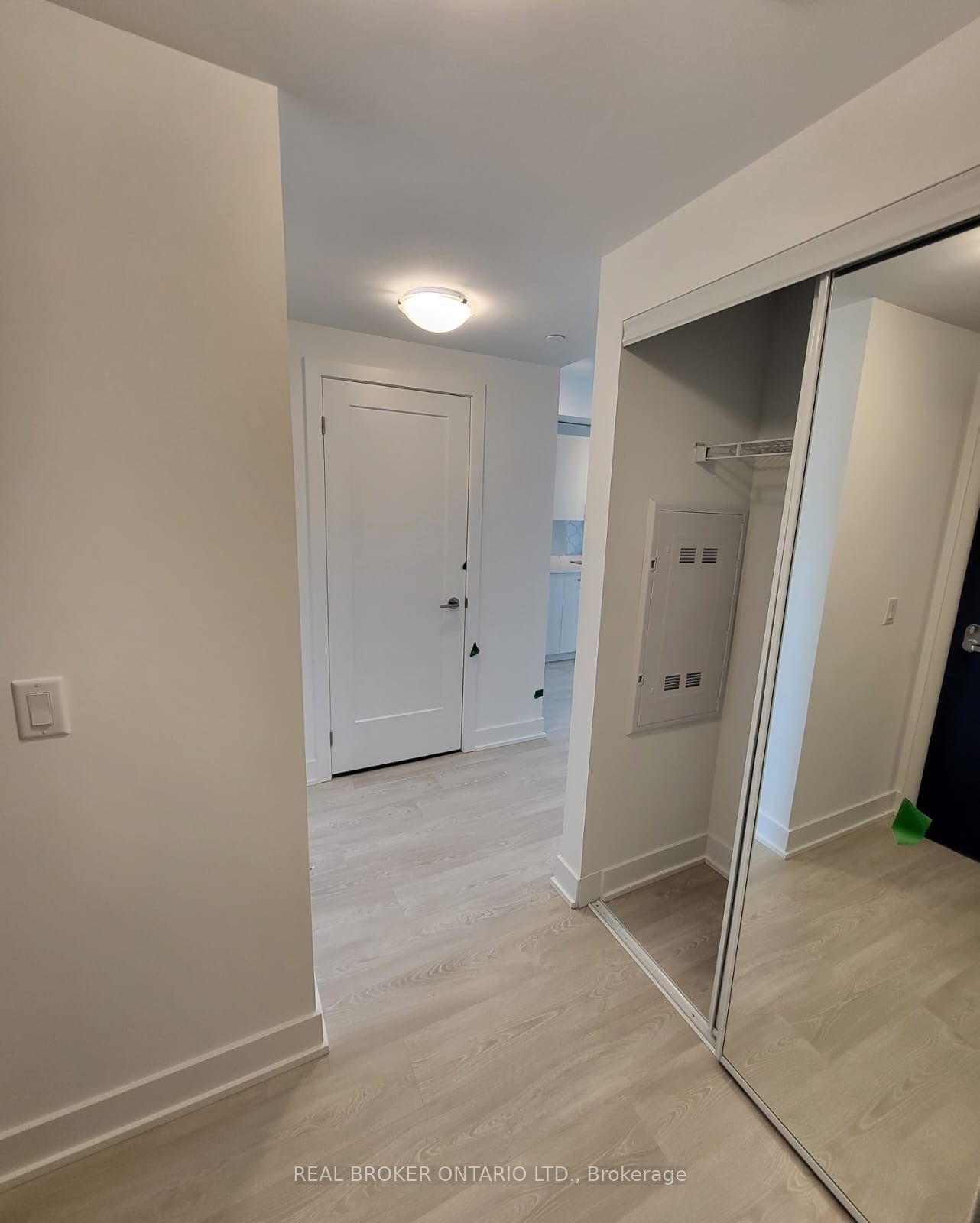 1813-2545 Simcoe Street N, Oshawa, ON, L1L 0W3 photo 5