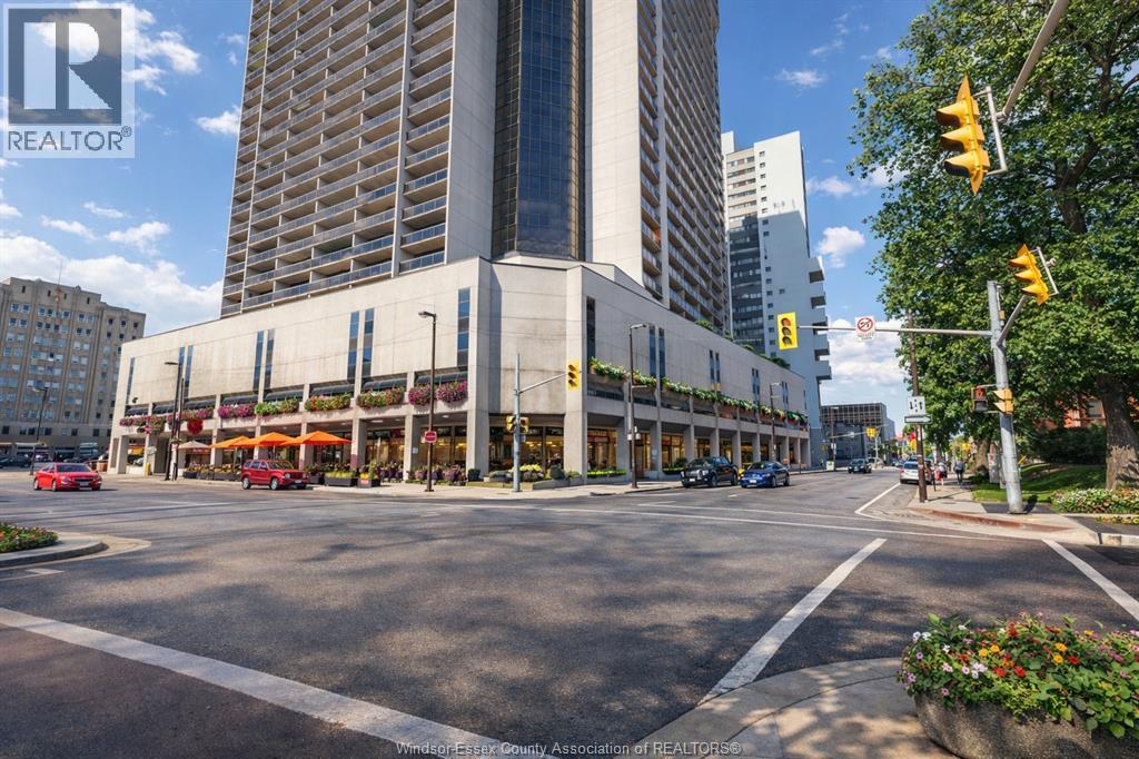 613-150 Park , Windsor, ON, N9A7A2 photo 2