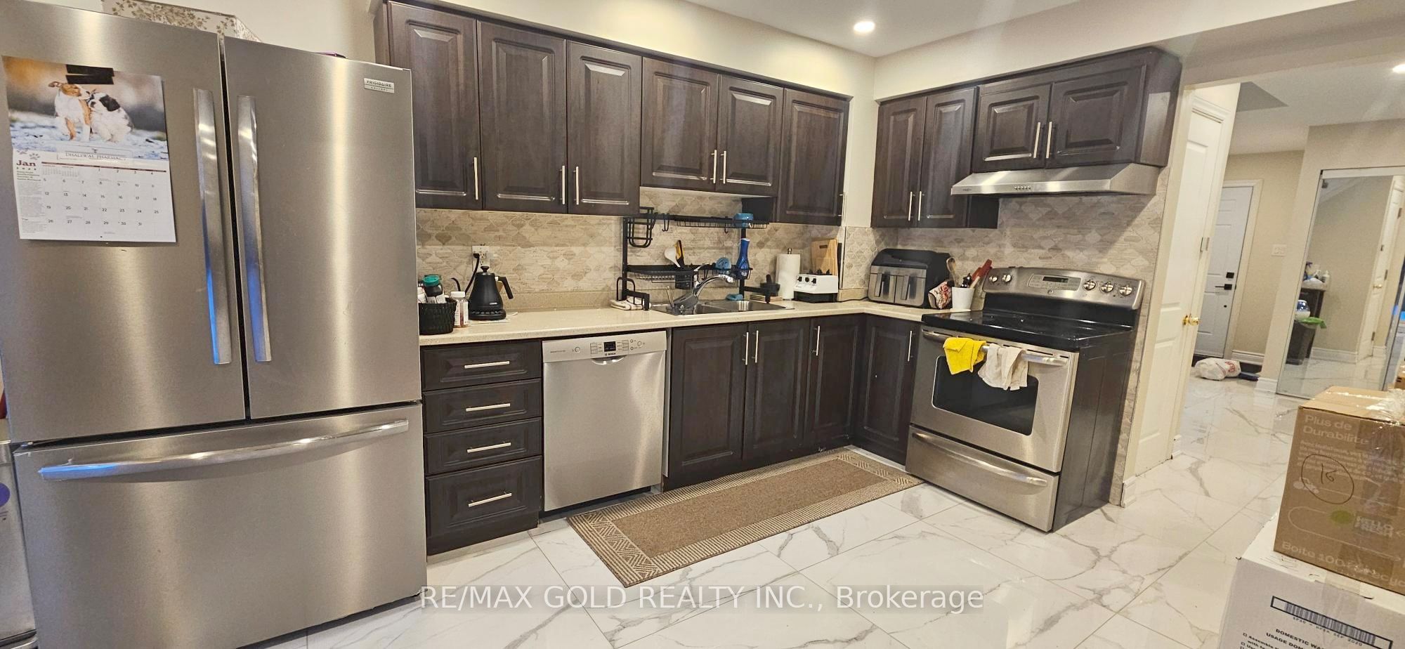 Upper-15 Valonia Drive, Brampton, ON, L6V 4J2 photo 3