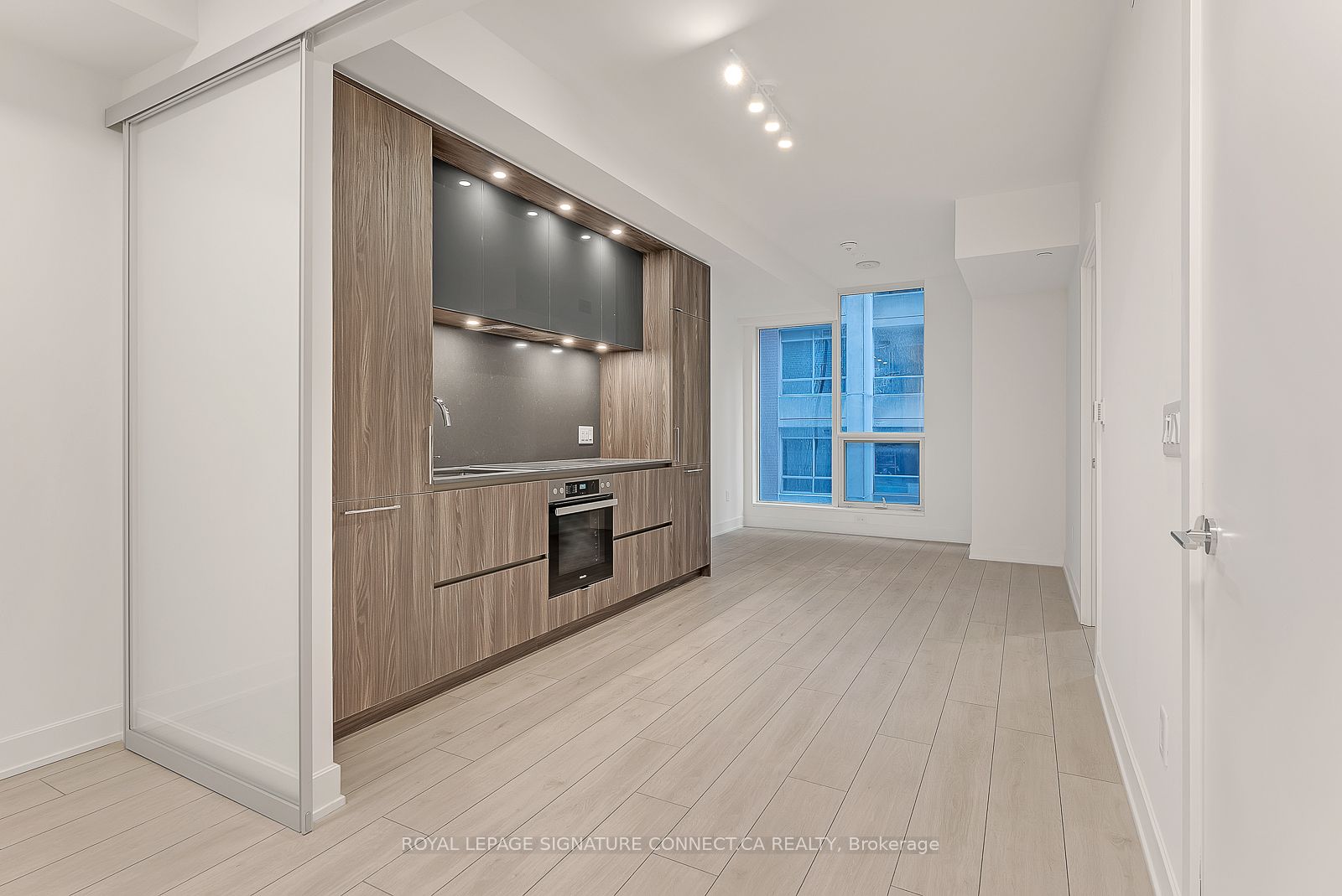 Additional image 2 of 405-15 Mercer Street, Toronto, ON, M5V 1H2