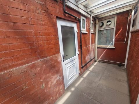 Flat 2, 59A Green Lane Road, Leicester LE5