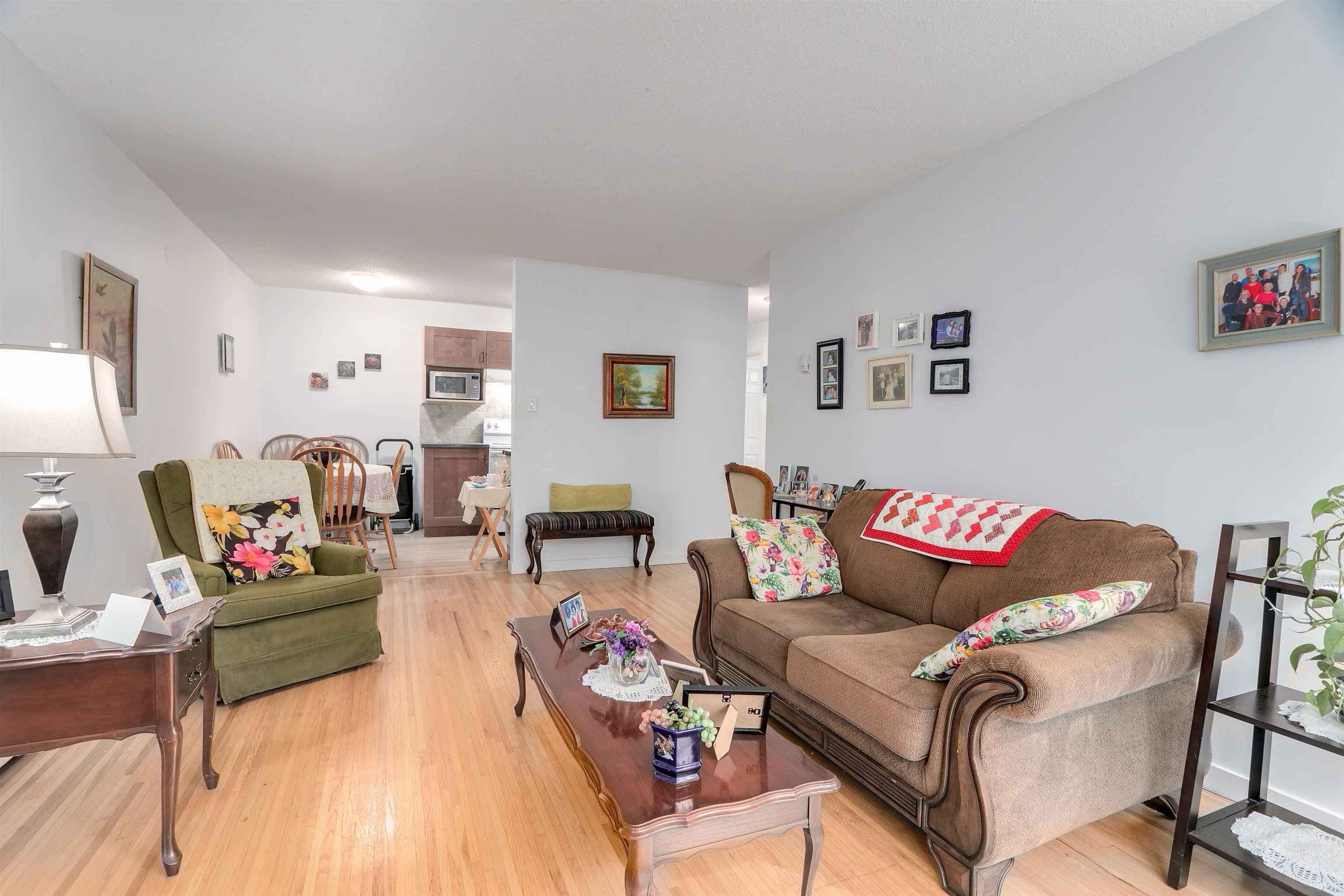 Additional image 4 of 104-135 21st Street W, North Vancouver, BC, V7M 1Z2