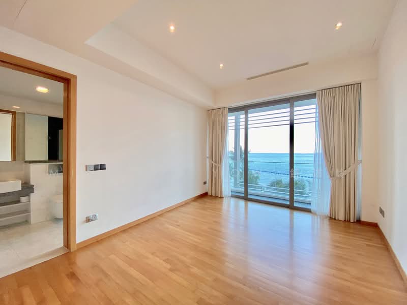 295 Ocean Drive photo 4