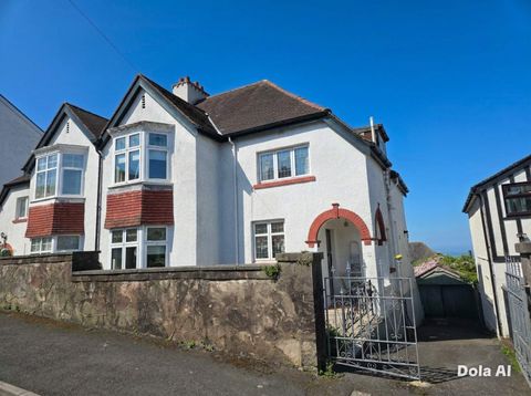 Pinewood Road, Uplands, Swansea, City And County Of Swansea. SA2