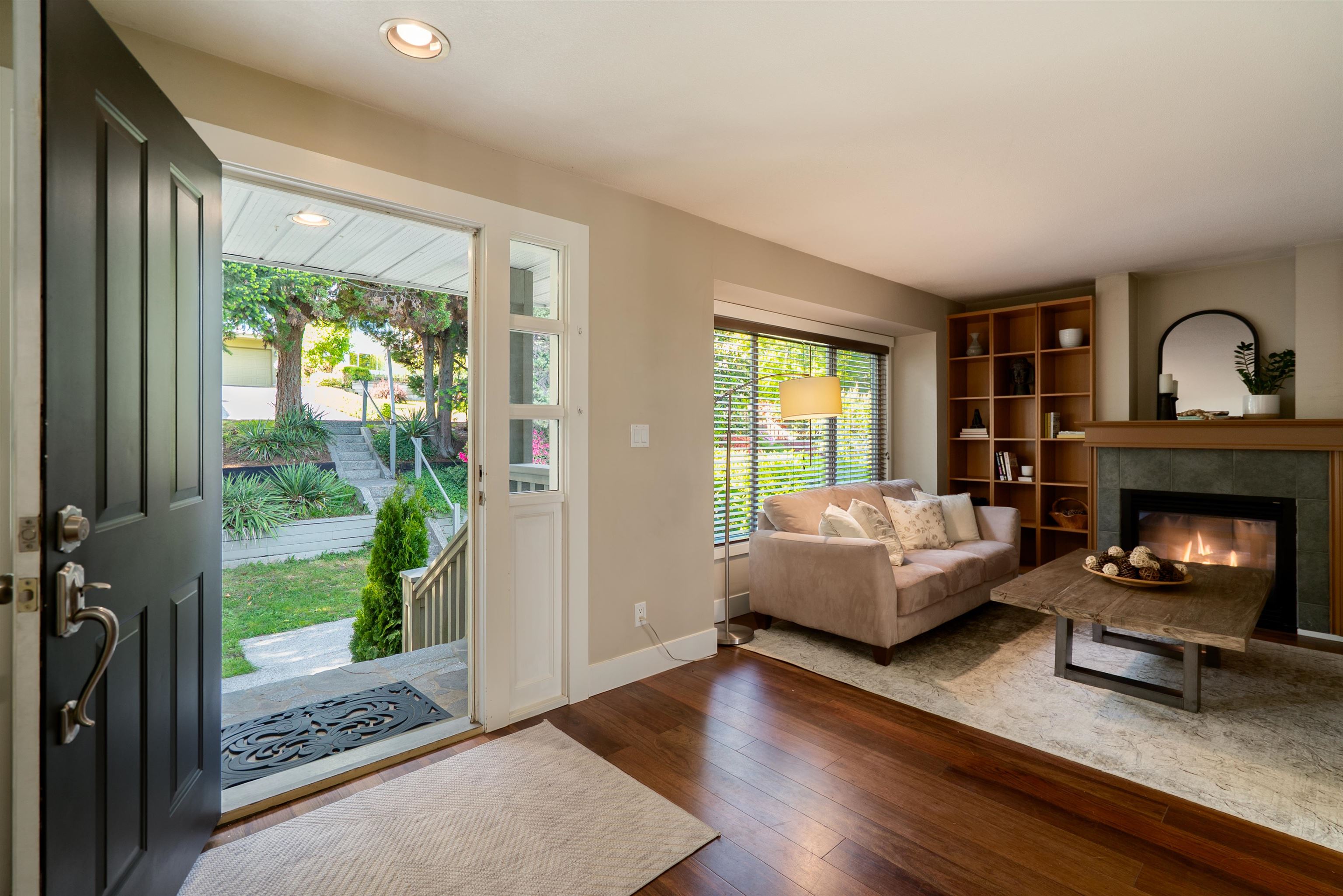 Additional image 4 of 939 Calverhall Street, North Vancouver, BC, V7L 1Y1