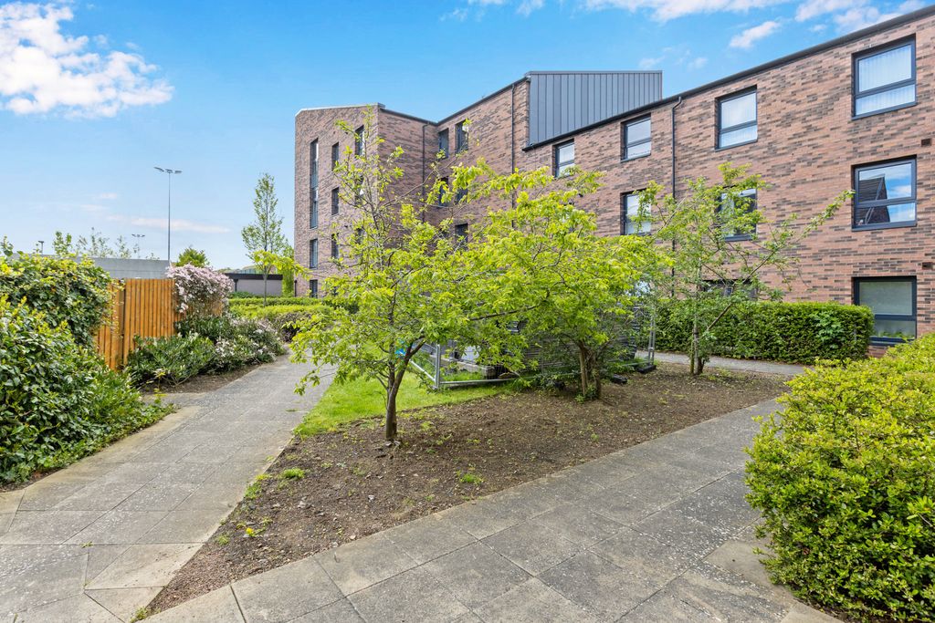 Additional image 14 of 2 bed flat for sale21/8 Muirhouse Parkway, Muirhouse, Edinburgh EH4